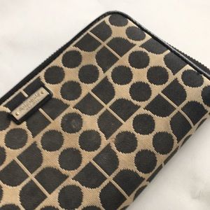 Kate Spade New York patent leather tapestry wallet